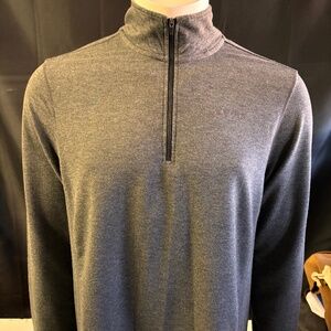 Nice mens medium Orvis quarter zip sweatshirt